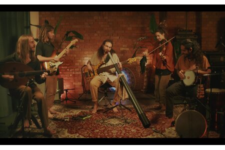 Bild für Tau Ensemble | Support: Oud Dates Cuatro (Konzert) (keine Textalternative gegeben)